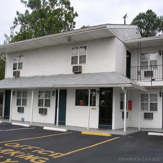 Red Carpet Inn Berlin Exterior photo